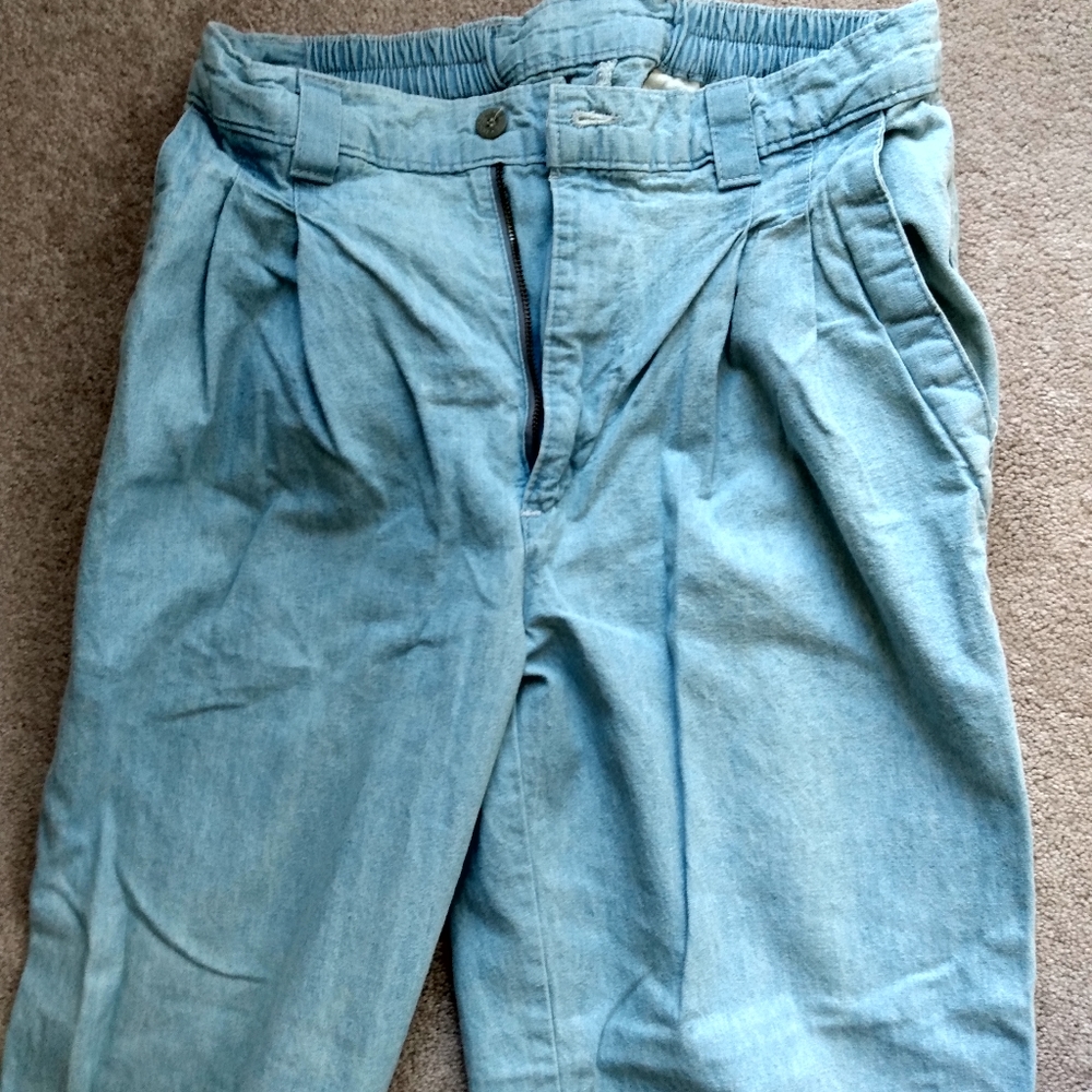 Men's dress Dockers. Size 31X30 100% cotton. Denim look. Worn once or twice.